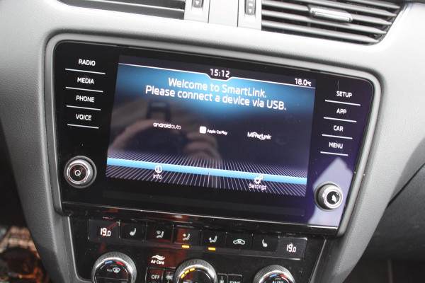 Škoda Octavia 1.5 TSI Greentech Sport Business automaat dsg multimedia trekhaak