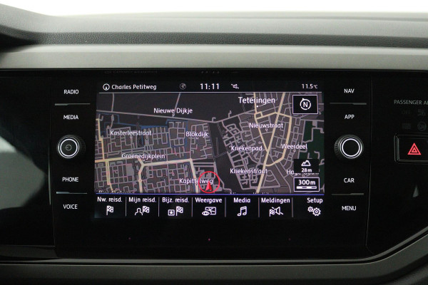 Volkswagen Polo 1.0 TSI Beats (STOELVERWARMING, NAVIGATIE, CRUISE CONTROL, PARKEERSENSOREN)