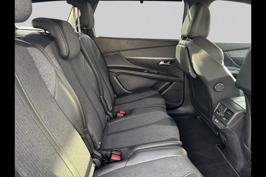 Peugeot 5008 1.2 PureTech GT-Line 7 pers // GT-line // PANORAMADAK // TREKHAAK
