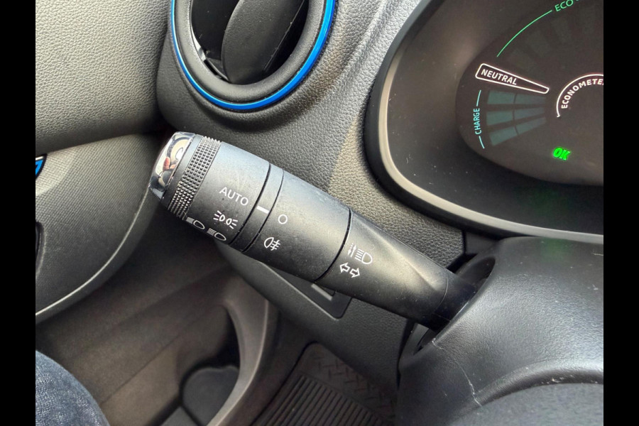 Dacia Spring Business 27 kWh, NAP, CarPlay, Camera, Navigatie