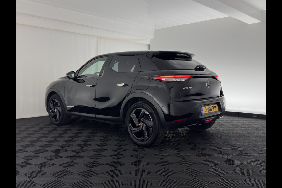 DS DS 3 Crossback E-Tense Performance Line+ 50 kWh [ 3-Fase ] {SOH-90%} (INCL-BTW) *LEATHER-FABRIC | MATRIX-LED | ADAPTIVE-CRUISE | DIGI-COCKPIT | HEATED-SPORTSEATS | CAMERA | KEYLESS | NAVI-FULLMAP | DAB+ | ECC | PDC | PRIVACY-GLASS | 18''ALU*