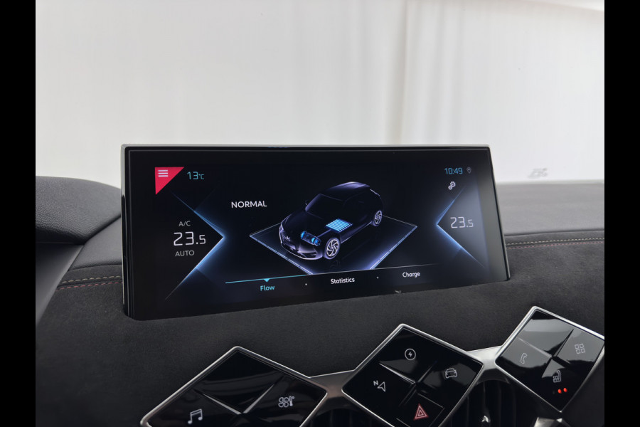 DS DS 3 Crossback E-Tense Performance Line+ 50 kWh [ 3-Fase ] {SOH-90%} (INCL-BTW) *LEATHER-FABRIC | MATRIX-LED | ADAPTIVE-CRUISE | DIGI-COCKPIT | HEATED-SPORTSEATS | CAMERA | KEYLESS | NAVI-FULLMAP | DAB+ | ECC | PDC | PRIVACY-GLASS | 18''ALU*