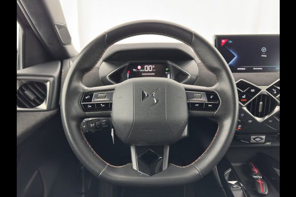 DS DS 3 Crossback E-Tense Performance Line+ 50 kWh [ 3-Fase ] {SOH-90%} (INCL-BTW) *LEATHER-FABRIC | MATRIX-LED | ADAPTIVE-CRUISE | DIGI-COCKPIT | HEATED-SPORTSEATS | CAMERA | KEYLESS | NAVI-FULLMAP | DAB+ | ECC | PDC | PRIVACY-GLASS | 18''ALU*