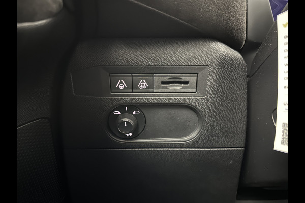 DS DS 3 Crossback E-Tense Performance Line+ 50 kWh [ 3-Fase ] {SOH-90%} (INCL-BTW) *LEATHER-FABRIC | MATRIX-LED | ADAPTIVE-CRUISE | DIGI-COCKPIT | HEATED-SPORTSEATS | CAMERA | KEYLESS | NAVI-FULLMAP | DAB+ | ECC | PDC | PRIVACY-GLASS | 18''ALU*