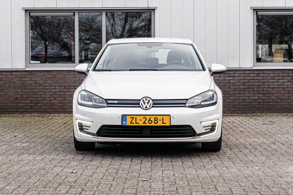 Volkswagen e-Golf | Apple CarPlay Tijdelijke Black friday deal, nu van 12250.- voor 10900.-