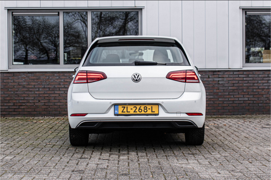 Volkswagen e-Golf | Apple CarPlay Tijdelijke Black friday deal, nu van 12250.- voor 10900.-