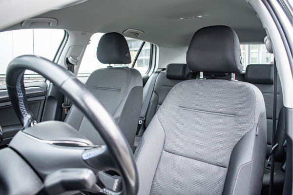 Volkswagen e-Golf | Apple CarPlay Tijdelijke Black friday deal, nu van 12250.- voor 10900.-