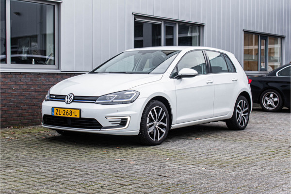 Volkswagen e-Golf | Apple CarPlay Tijdelijke Black friday deal, nu van 12250.- voor 10900.-
