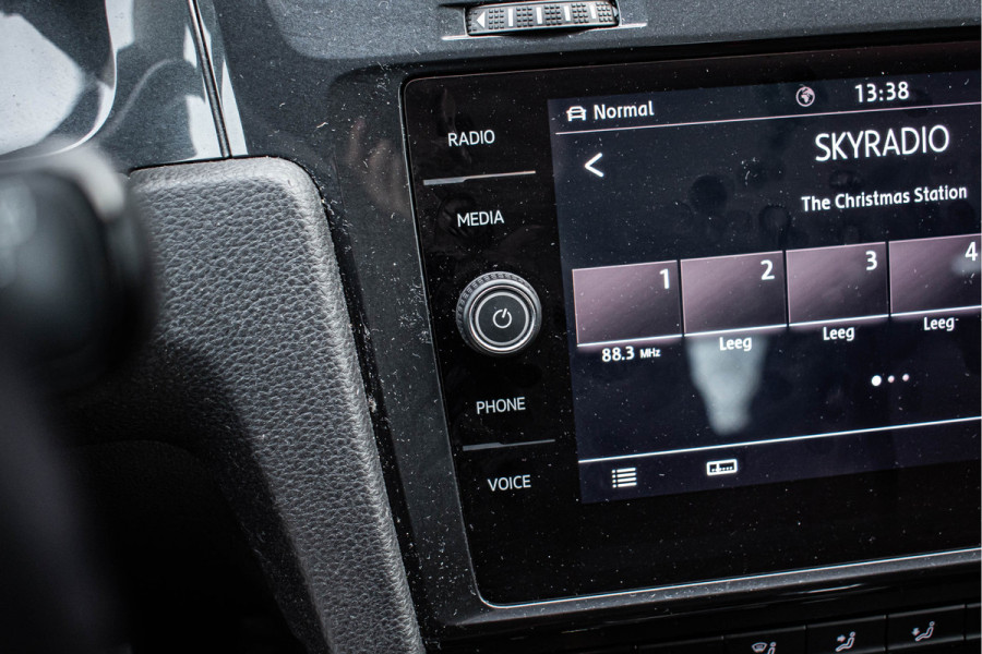 Volkswagen e-Golf | Apple CarPlay Tijdelijke Black friday deal, nu van 12250.- voor 10900.-