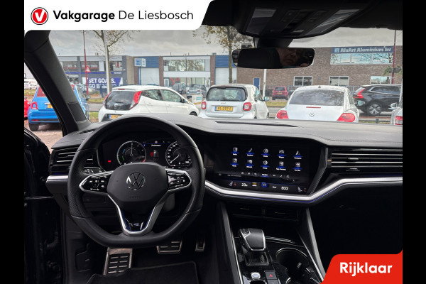 Volkswagen Touareg 3.0 TSi 4MOTION R-line/ pano / leer/ navi/ camera/ head up/ trekhaak/