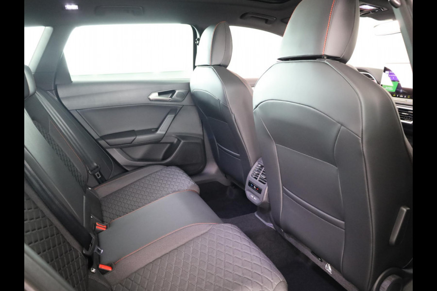 Seat Leon Sportstourer FR Business PHEV 1.5 TSI 204 pk 6 versn. DSG |  Safe & Driving Pack | Panoramadak | 18 inch