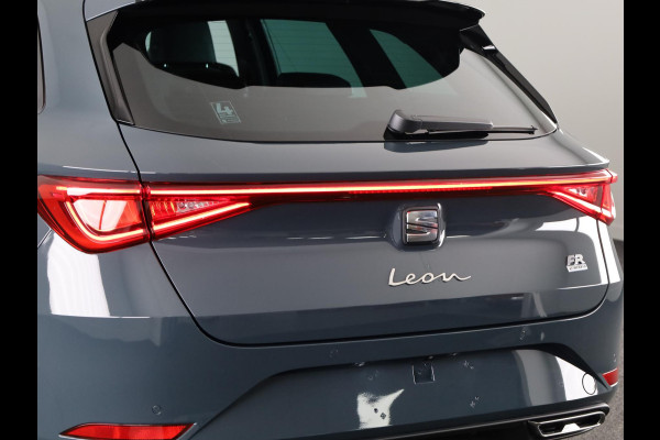 Seat Leon Sportstourer FR Business PHEV 1.5 TSI 204 pk 6 versn. DSG | Black Pack | Trekhaak |  Safe & Driving Pack | | 18 inch