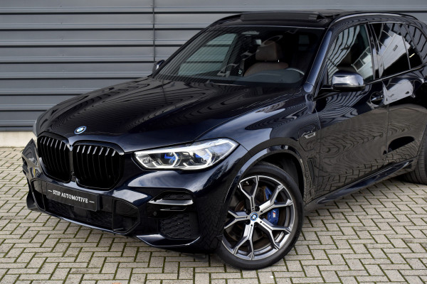 BMW X5 xDrive45e High Executive M Sport | Pano | Laser | Massage | ACC | Trekhaak | 21'' Wielen | Luchtvering |