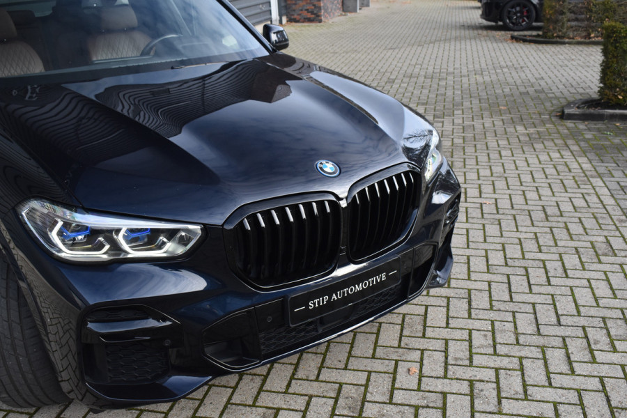 BMW X5 xDrive45e High Executive M Sport | Pano | Laser | Massage | ACC | Trekhaak | 21'' Wielen | Luchtvering |