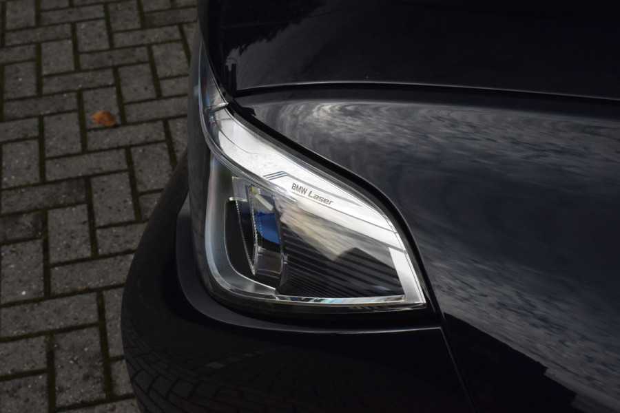 BMW X5 xDrive45e High Executive M Sport | Pano | Laser | Massage | ACC | Trekhaak | 21'' Wielen | Luchtvering |