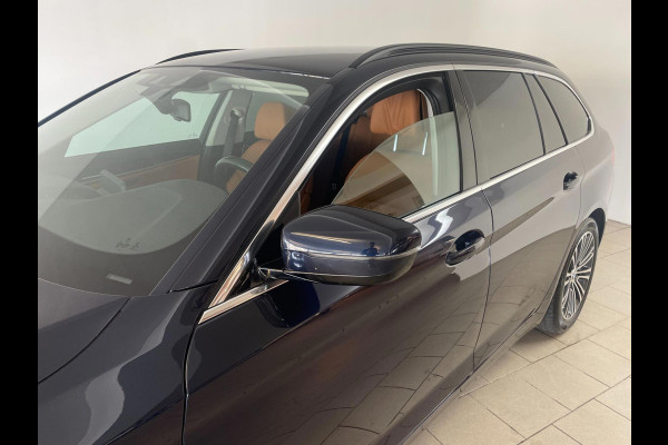 BMW 5 Serie Touring 520i High Executive AUTOMAAT NAVI CRUISE BLUETOOTH LED VERL STUURVERW STOELVERW STOELVENT LEDER NIEUWSTAAT