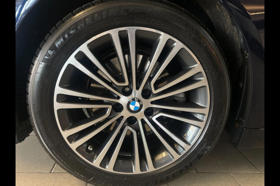 BMW 5 Serie Touring 520i High Executive AUTOMAAT NAVI CRUISE BLUETOOTH LED VERL STUURVERW STOELVERW STOELVENT LEDER NIEUWSTAAT