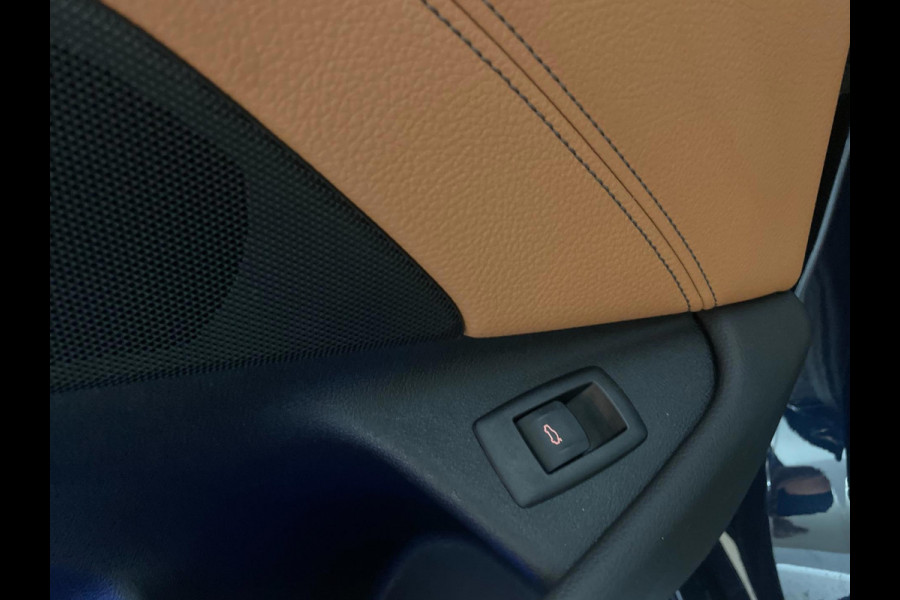 BMW 5 Serie Touring 520i High Executive AUTOMAAT NAVI CRUISE BLUETOOTH LED VERL STUURVERW STOELVERW STOELVENT LEDER NIEUWSTAAT