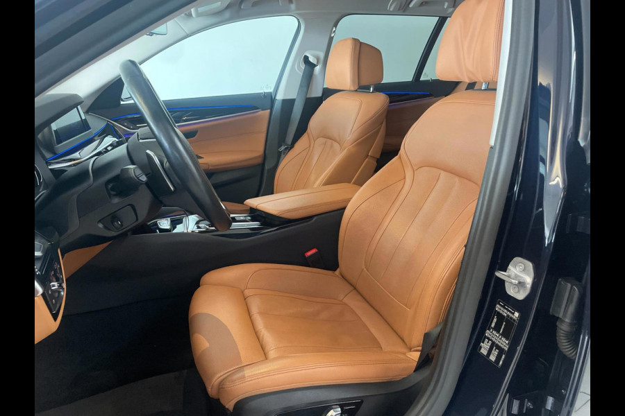 BMW 5 Serie Touring 520i High Executive AUTOMAAT NAVI CRUISE BLUETOOTH LED VERL STUURVERW STOELVERW STOELVENT LEDER NIEUWSTAAT
