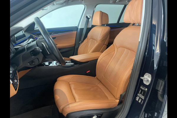 BMW 5 Serie Touring 520i High Executive AUTOMAAT NAVI CRUISE BLUETOOTH LED VERL STUURVERW STOELVERW STOELVENT LEDER NIEUWSTAAT