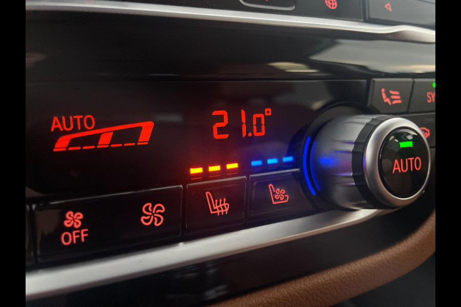 BMW 5 Serie Touring 520i High Executive AUTOMAAT NAVI CRUISE BLUETOOTH LED VERL STUURVERW STOELVERW STOELVENT LEDER NIEUWSTAAT