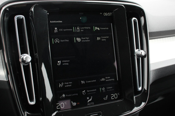 Volvo XC40 1.5 T3 163pk Automaat Momentum Navigatie Apple Carplay/Android Auto Stoelverwarming Parkeersensoren Adaptive Cruise Control Virtual Cockpit LED kop- en mistlampen Draadloos laden Sensus Connect met High Performance Sound