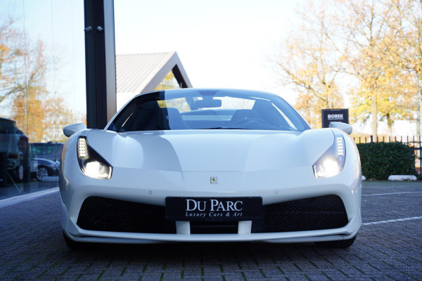 Ferrari 488 3.9 Spider HELE Passenger Display Carbon Lifting