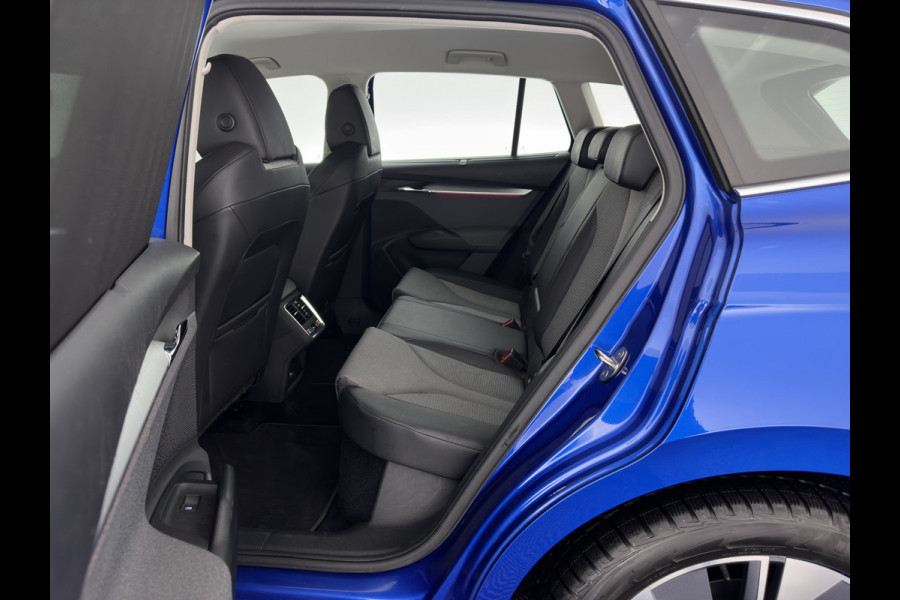 Škoda ENYAQ iV 80 [ 3-Fase ] {SOH-88% } (INCL-BTW) *LEATHER-FABRIC | FULL-LED | DIGI-COCKPIT | CAMERA | KEYLESS | NAVI-FULLMAP | AMBIENT-LIGHT | ECC | HEATED-COMFORTSEATS | DAB+ | PDC | CRUISE | CARPLAY | TOWBAR | 19"ALU*