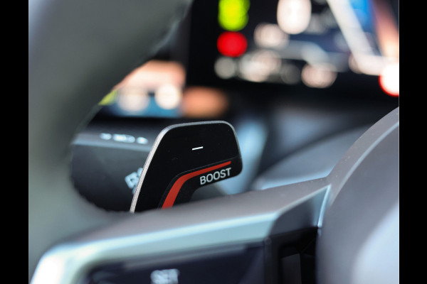 BMW 5 Serie Touring 550e xDrive | Oxford Green - Pano - Trekhaak - B&W