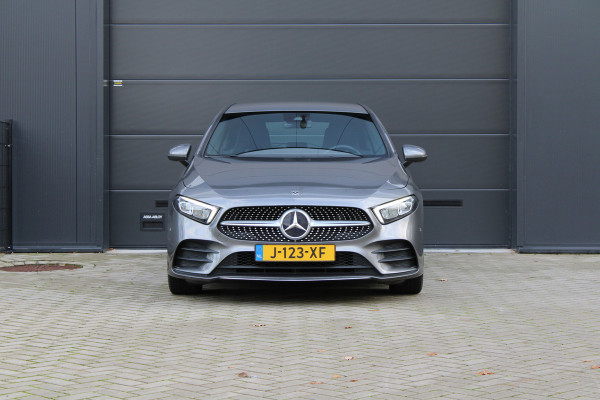 Mercedes-Benz A-Klasse 180 Business Solution AMG | NAP | CAMERA | CARPLAY | STOELVERW | AMG-LINE