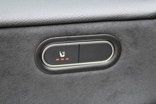 Mercedes-Benz A-Klasse 180 Business Solution AMG | NAP | CAMERA | CARPLAY | STOELVERW | AMG-LINE