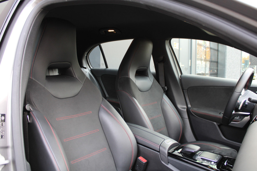 Mercedes-Benz A-Klasse 180 Business Solution AMG | NAP | CAMERA | CARPLAY | STOELVERW | AMG-LINE