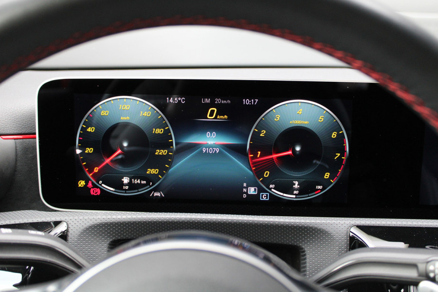 Mercedes-Benz A-Klasse 180 Business Solution AMG | NAP | CAMERA | CARPLAY | STOELVERW | AMG-LINE