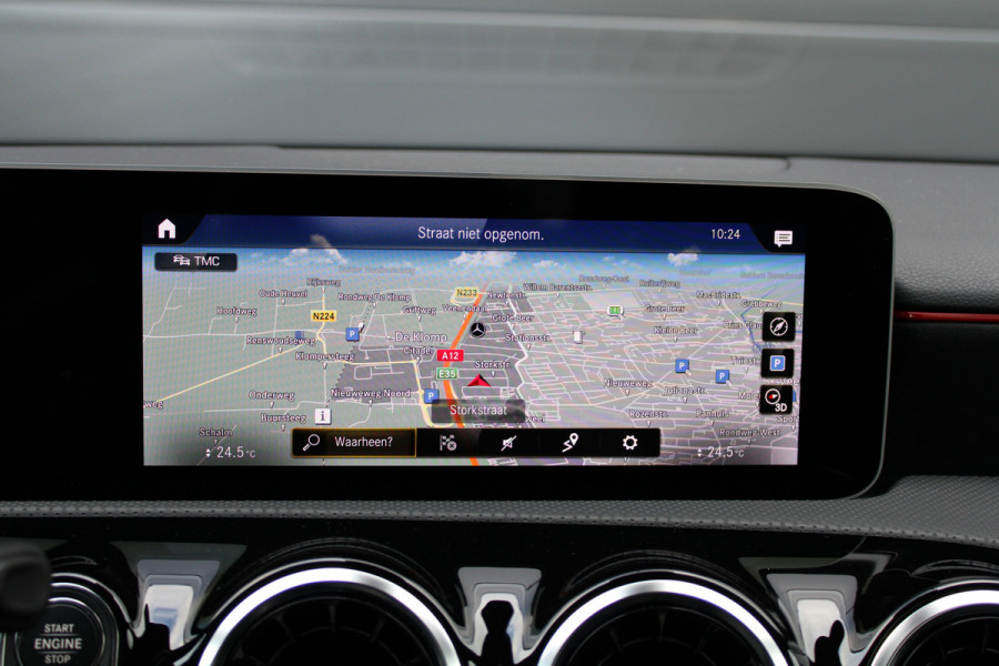 Mercedes-Benz A-Klasse 180 Business Solution AMG | NAP | CAMERA | CARPLAY | STOELVERW | AMG-LINE