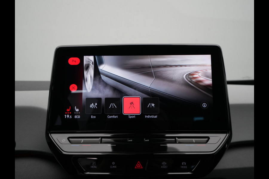 Volkswagen ID.3 First Plus 58 kWh 204pk Camera Navigatie Carplay Stoel/Stuurverwarming Pdc Acc 89