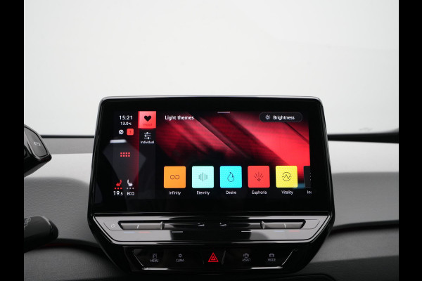 Volkswagen ID.3 First Plus 58 kWh 204pk Camera Navigatie Carplay Stoel/Stuurverwarming Pdc Acc 89