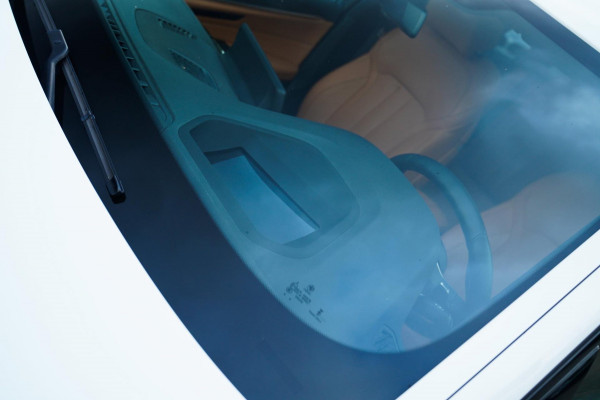 BMW 5 Serie Touring 530i xDrive High Executive | M-pakket | Head up Display | 360 cam | Memory | Park Assist | Adaptieve cruise |