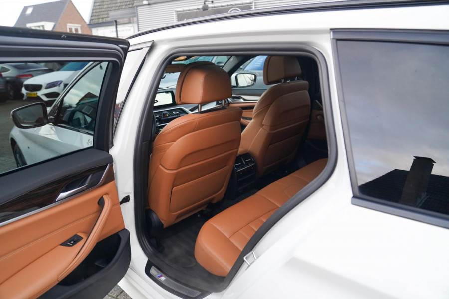 BMW 5 Serie Touring 530i xDrive High Executive | M-pakket | Head up Display | 360 cam | Memory | Park Assist | Adaptieve cruise |