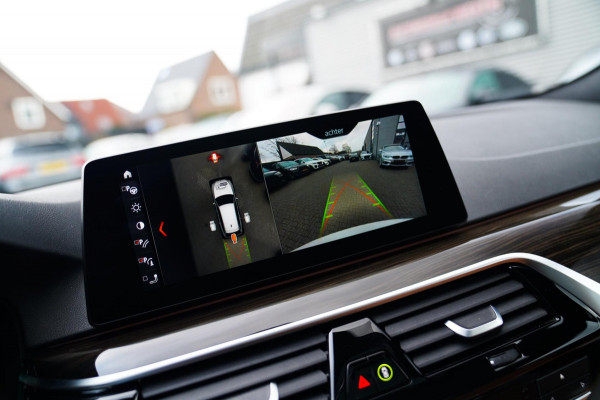 BMW 5 Serie Touring 530i xDrive High Executive | M-pakket | Head up Display | 360 cam | Memory | Park Assist | Adaptieve cruise |