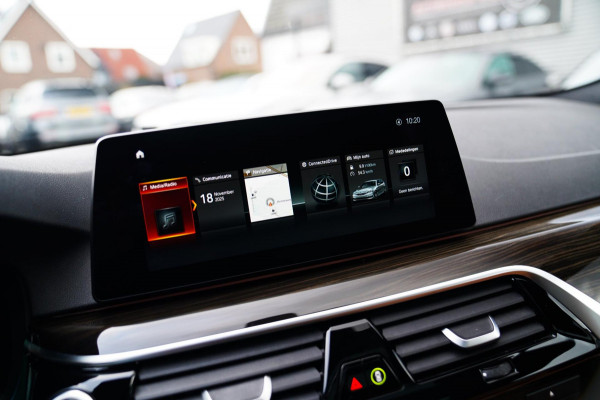 BMW 5 Serie Touring 530i xDrive High Executive | M-pakket | Head up Display | 360 cam | Memory | Park Assist | Adaptieve cruise |