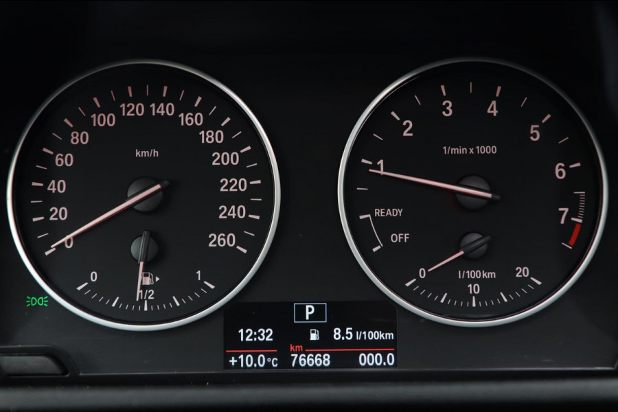 BMW X1 XDrive20i High Executive / PANO / KEYLESS / CAMERA / STUUR+STOELVERW