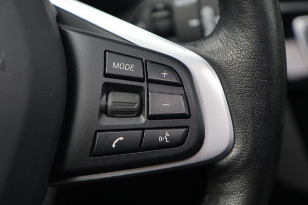 BMW X1 XDrive20i High Executive / PANO / KEYLESS / CAMERA / STUUR+STOELVERW