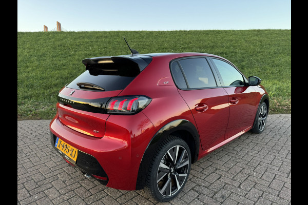 Peugeot 208 1.2 PureTech GT Pack Massagestoel | Stoelverwarming |Pano | Camera | Apple Carplay
