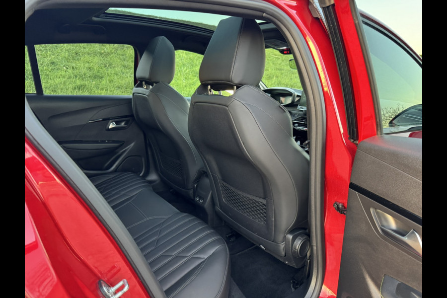 Peugeot 208 1.2 PureTech GT Pack Massagestoel | Stoelverwarming |Pano | Camera | Apple Carplay