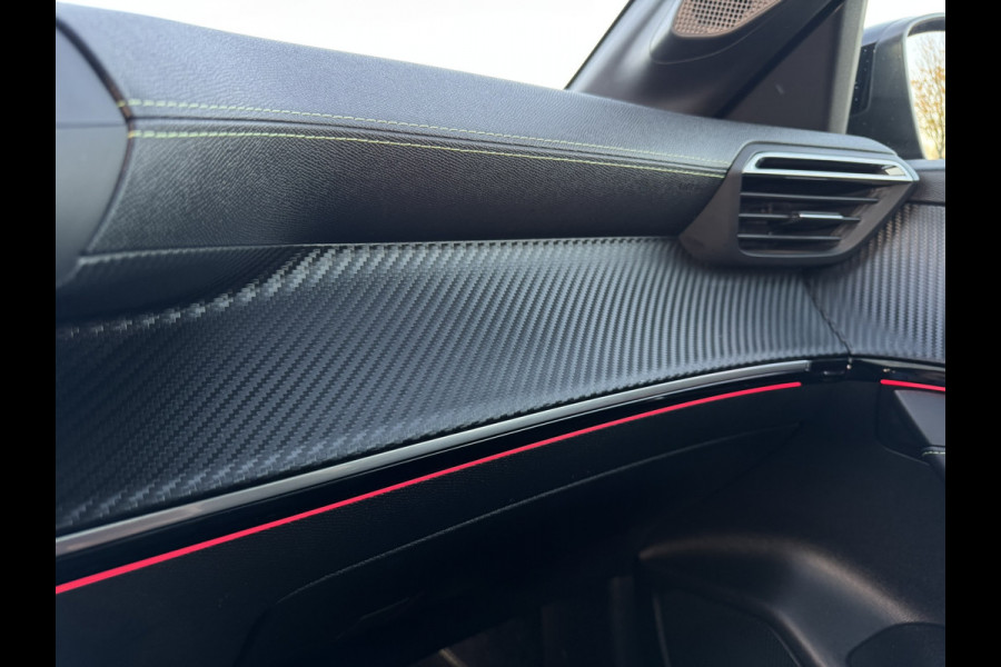 Peugeot 208 1.2 PureTech GT Pack Massagestoel | Stoelverwarming |Pano | Camera | Apple Carplay