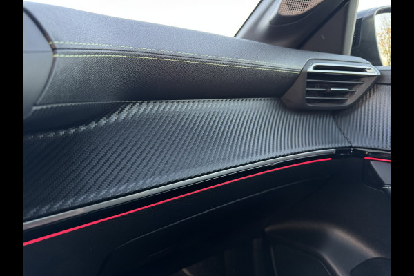 Peugeot 208 1.2 PureTech GT Pack Massagestoel | Stoelverwarming |Pano | Camera | Apple Carplay