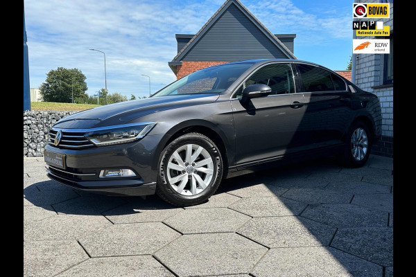 Volkswagen Passat 1.5 TSI Comfortline Business/ CarPlay/ DSG/ PDC V+A