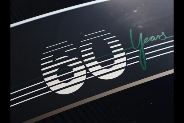 MINI Hatchback Cooper Automaat 3 deurs / 60 Years Edition / Panoramadak / Harman Kardon / Head-Up Display  / Leder / 17 Inch / Stoelverwarming / LED / Extra Getint Glas / Sportstoelen / Climate Control