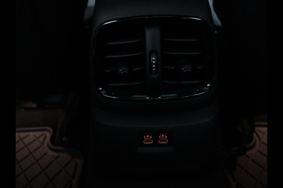 MINI Countryman John Cooper Works ALL4 Automaat / Panoramadak / Recaro Sportstoelen / Head-Up Display / LED / Navigatie Plus / 19 Inch / Achteruitrijcamera / Harman Kardon / Stoelverwarming / Lichtpakket