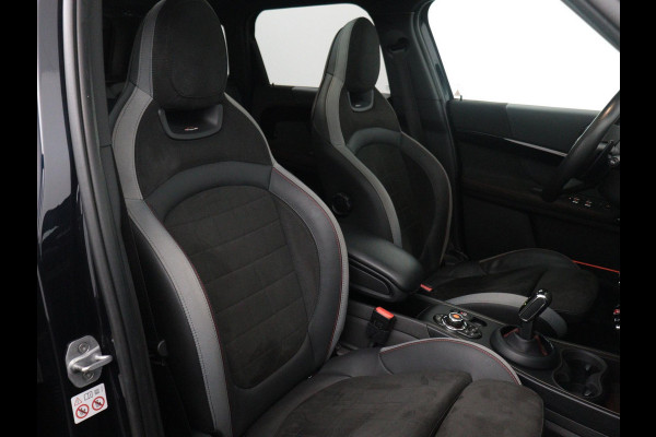 MINI Countryman John Cooper Works ALL4 Automaat / Panoramadak / Recaro Sportstoelen / Head-Up Display / LED / Navigatie Plus / 19 Inch / Achteruitrijcamera / Harman Kardon / Stoelverwarming / Lichtpakket